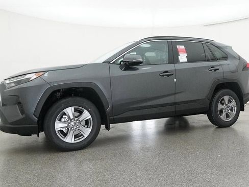 New 2025 Toyota RAV4 XLE image 18