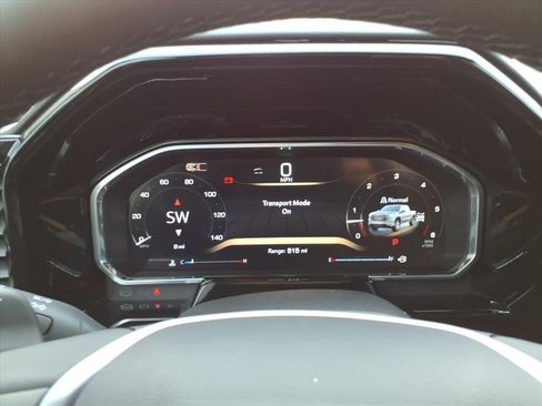 New 2026 GMC Sierra 1500 SLT image 16