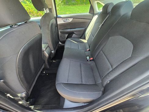 Used 2024 Kia Forte LXS FWD image 17