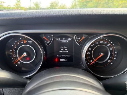 Used 2018 Jeep Wrangler Unlimited Sport S AWD/4WD image 18