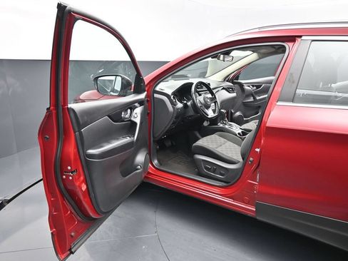 Used 2022 Nissan Rogue Sport SV FWD image 8