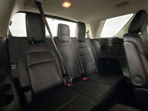 Used 2025 Nissan Pathfinder SL w/ SL Premium Package FWD image 39