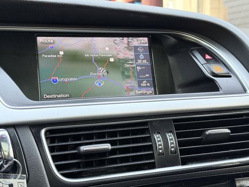 Used 2016 Audi A4 Premium Plus w/ Technology Package image 23