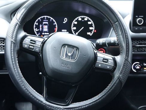 Used 2023 Honda HR-V Sport image 11