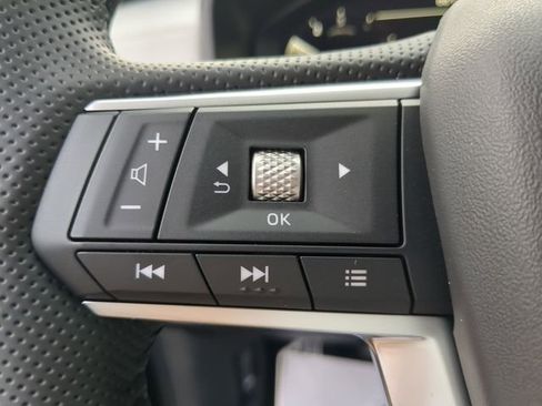 New 2025 Mitsubishi Outlander AWD image 33