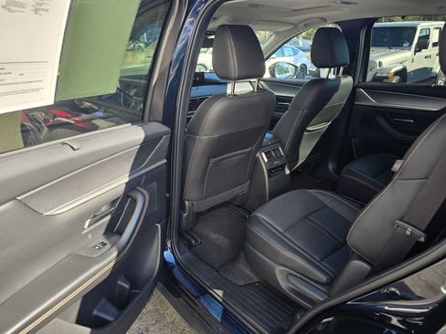 Used 2024 MAZDA CX-90 Plug-In Hybrid w/ Preferred AWD/4WD image 16