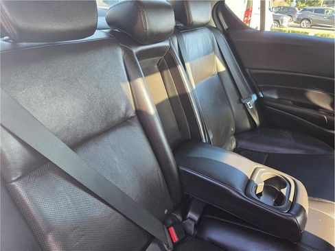 Used 2014 Acura ILX w/ Premium Package image 29