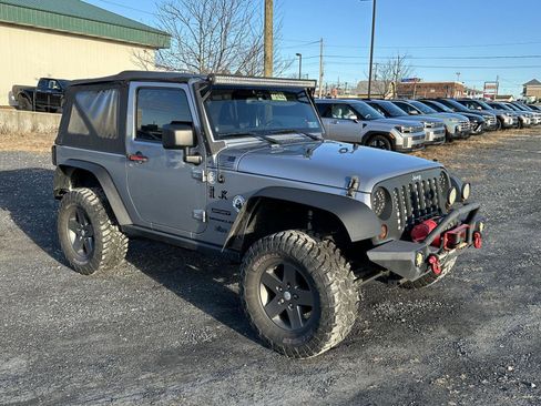 Used 2013 Jeep Wrangler Sport w/ Connectivity Group image 2
