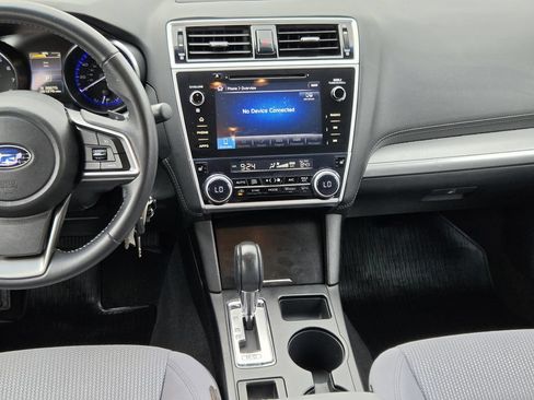 Used 2018 Subaru Outback 2.5i Premium AWD/4WD image 16