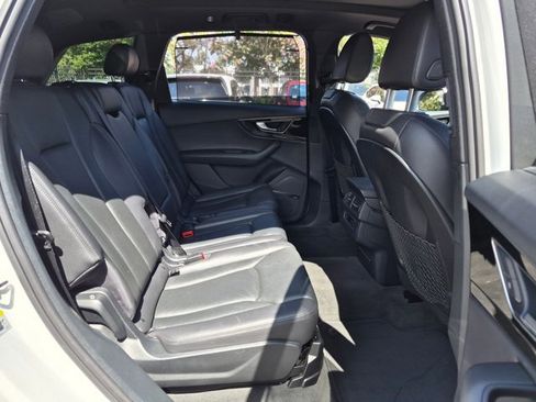 Used 2017 Audi Q7 3.0T Premium Plus w/ Premium Plus Package AWD/4WD image 19