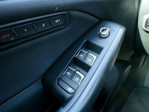 Used 2015 Audi Q5 2.0T Premium Plus w/ Technology Package image 21