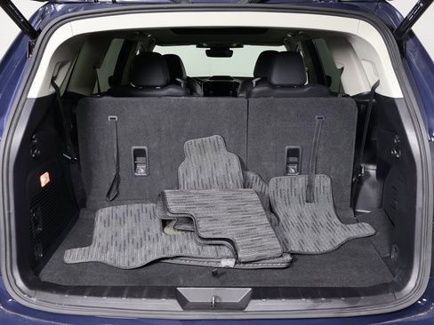 Used 2023 Subaru Ascent Limited w/ Technology Package image 21