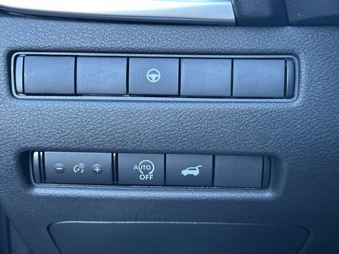 New 2026 Nissan Rogue SV AWD/4WD image 31