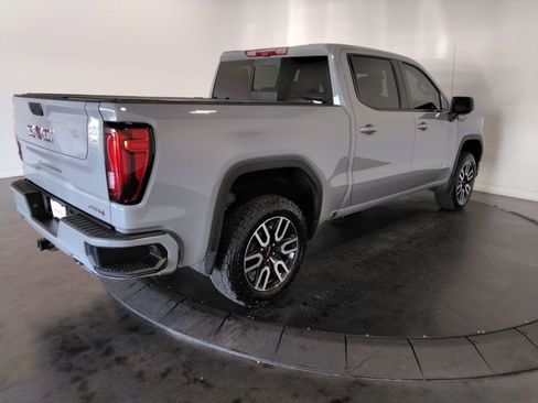 Used 2024 GMC Sierra 1500 AT4 w/ Technology Package image 4