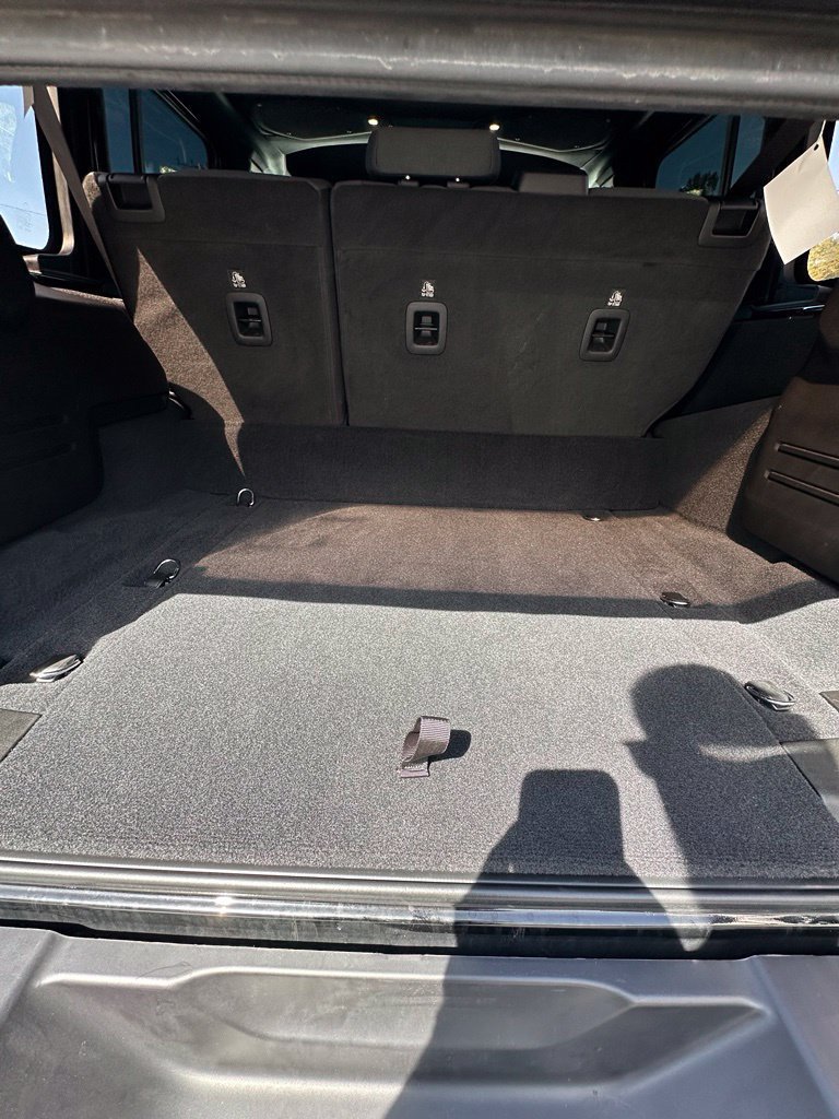 Used 2024 Jeep Wrangler Unlimited AWD/4WD image 9