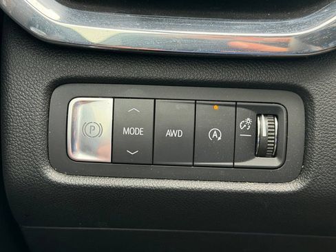 Used 2025 GMC Acadia Elevation w/ LPO, Floor Liner Package AWD/4WD image 15