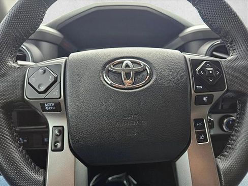 Used 2018 Toyota Tacoma SR5 image 21