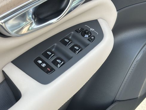 Used 2026 Volvo XC90 B6 Ultra w/ Lounge Package AWD/4WD image 15