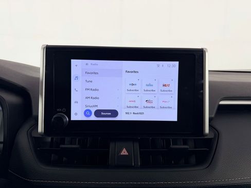 Used 2025 Toyota RAV4 XLE image 17