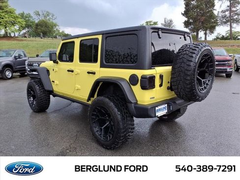 Used 2024 Jeep Wrangler Unlimited Sport AWD/4WD image 7