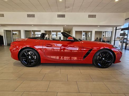 Used 2019 BMW Z4 sDrive30i w/ M Sport Package image 6