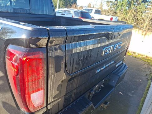 Certified 2023 GMC Sierra 1500 Elevation w/ Elevation Premium Package image 8