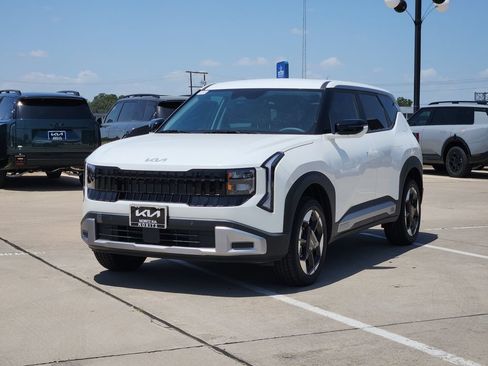 New 2027 Kia Seltos S AWD/4WD image 2