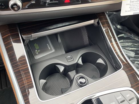 New 2026 BMW X5 xDrive40i w/ Climate Comfort Package image 12