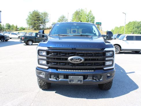 Used 2024 Ford F250 Lariat w/ Tremor Off-Road Package AWD/4WD image 3