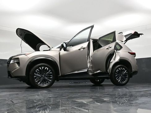 New 2026 Nissan Rogue Platinum w/ Tech Package image 40