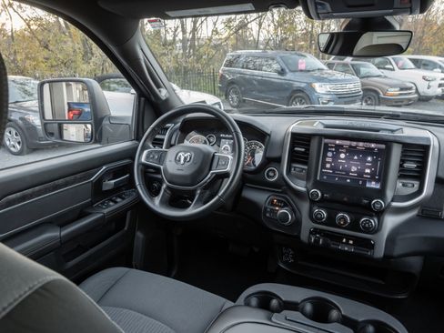 Used 2024 RAM 2500 Big Horn w/ Bed Utility Group image 22