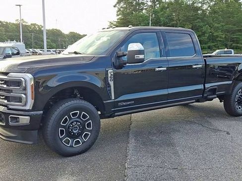 Certified 2024 Ford F350 Platinum AWD/4WD image 4