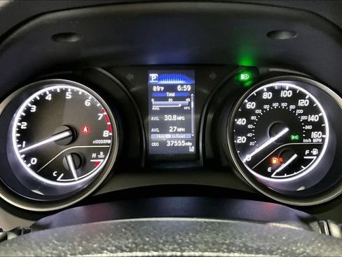 Used 2022 Toyota Camry SE FWD image 17