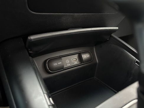 Used 2019 Kia Sorento LX image 15