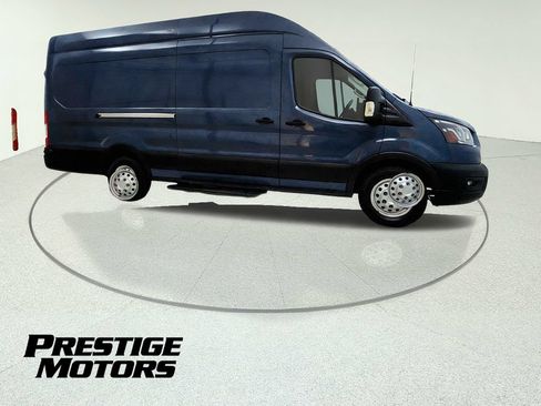 Used 2022 Ford Transit 250 148 High Roof Extended AWD w/ Parcel Delivery Package image 9