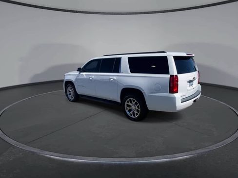 Used 2019 Chevrolet Suburban LT AWD/4WD image 6