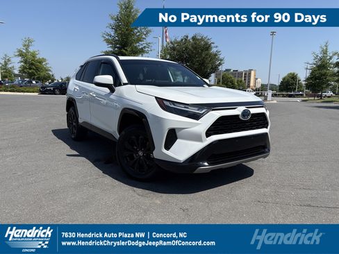 Used 2024 Toyota RAV4 SE w/ Convenience Package AWD/4WD image 1