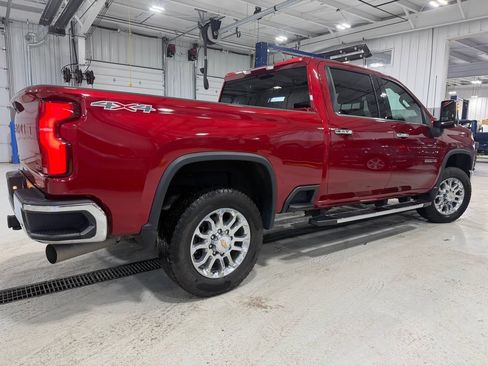 Used 2024 Chevrolet Silverado 2500 LTZ AWD/4WD image 17