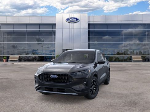 New 2025 Ford Escape SE w/ PHEV Premium Package FWD image 2