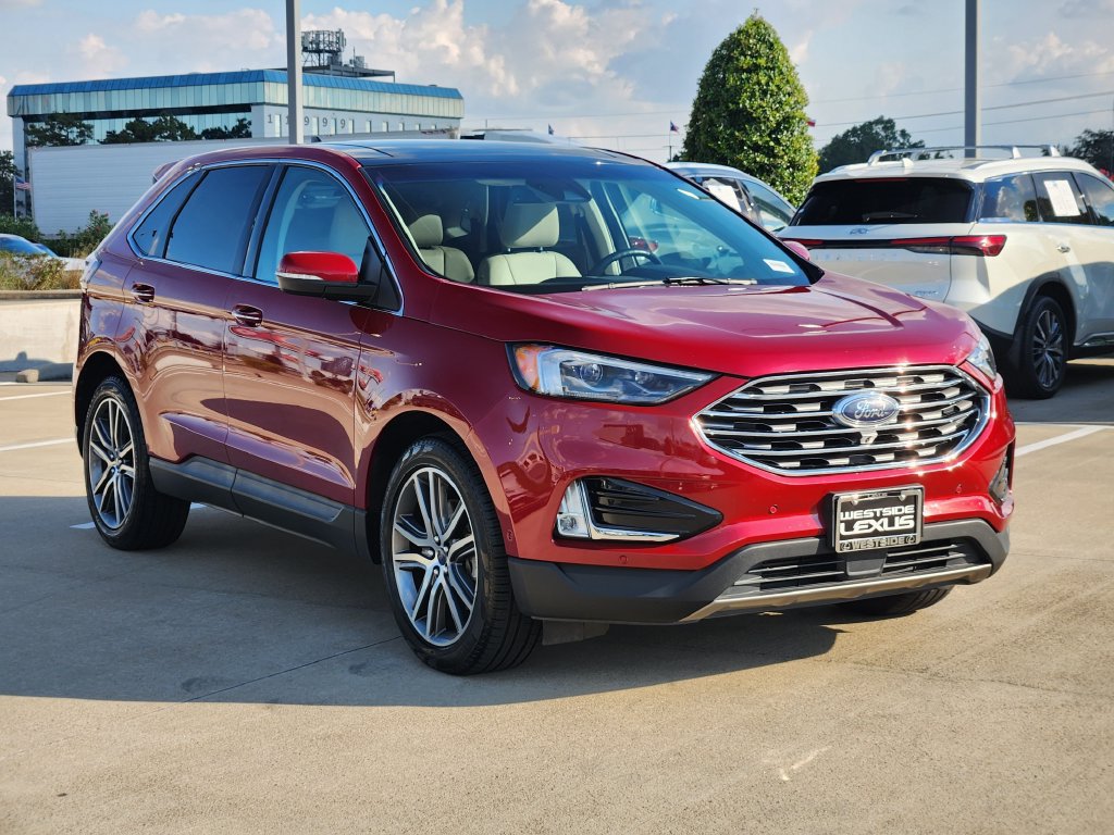 Used 2020 Ford Edge Titanium w/ Equipment Group 301A AWD/4WD image 3