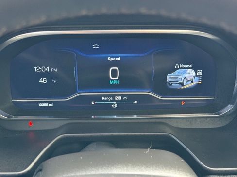 Used 2024 Chevrolet Suburban High Country w/ Max Trailering Package image 20