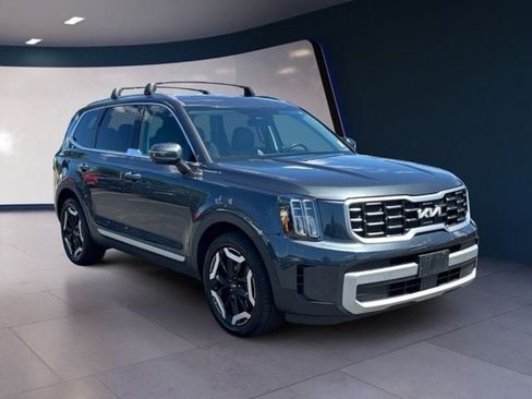 Certified 2024 Kia Telluride S w/ S Sunroof Package AWD/4WD image 7