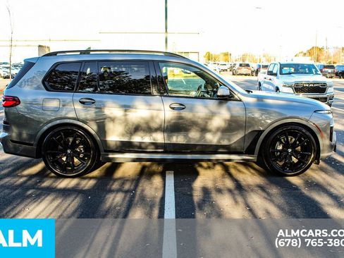 Used 2023 BMW X7 xDrive40i w/ M Sport Package image 9