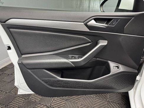 Used 2019 Volkswagen Jetta SE image 39