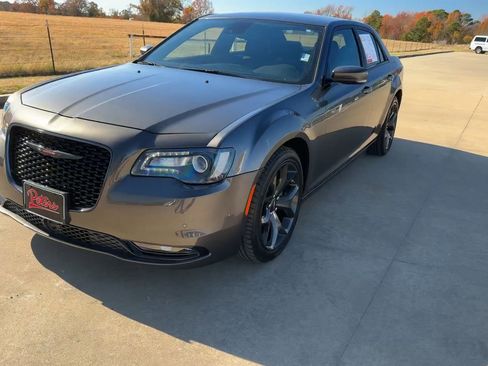 Used 2022 Chrysler 300 S w/ Safetytec Plus Group image 3