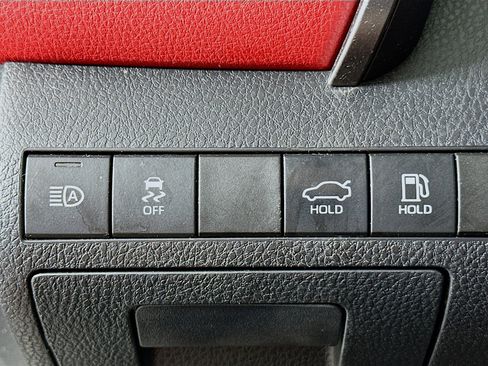 Used 2019 Toyota Camry XSE image 17