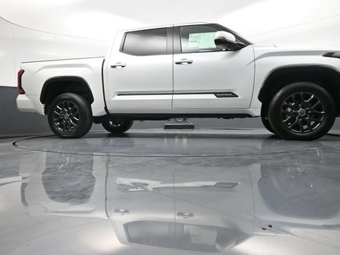 New 2024 Toyota Tundra Platinum image 29