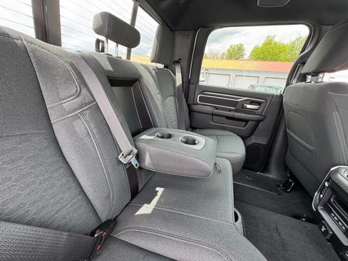 New 2026 RAM 2500 Big Horn AWD/4WD image 32