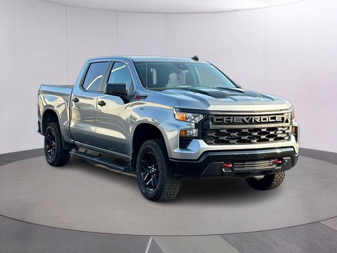Used 2026 Chevrolet Silverado 1500 Custom Trail Boss w/ LPO, Dark Essentials Package AWD/4WD image 8