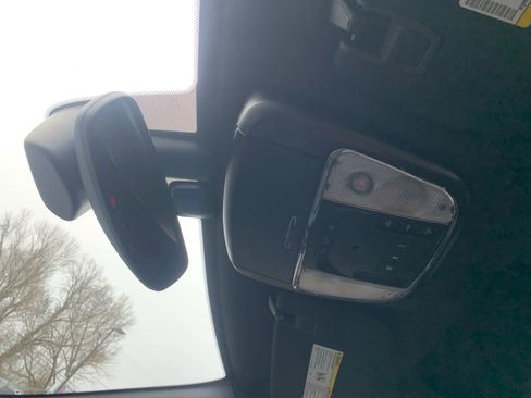 Used 2019 Jeep Grand Cherokee Laredo image 24